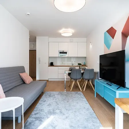 Pure Inzynierska - Parking Free Вроцлав