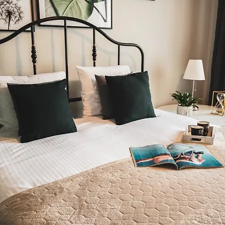 Апартаменты Pure Inzynierska - Parking Free