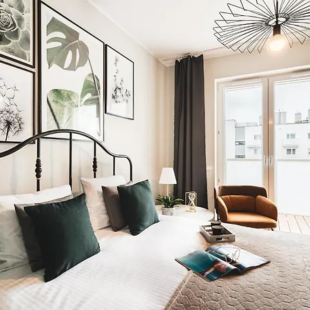 Апартаменты Pure Inzynierska - Parking Free