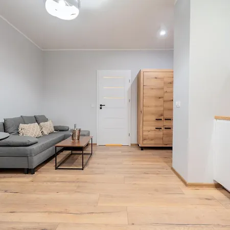 Pure Inzynierska - Parking Free Вроцлав