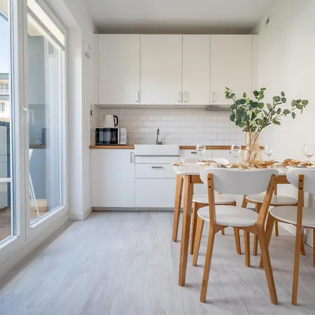 Pure Inzynierska - Parking Free Апартаменты