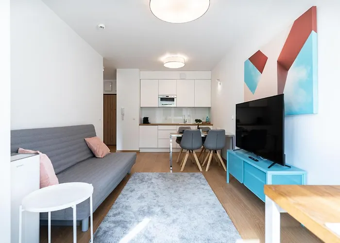 Pure Inzynierska - Parking Free Breslavia