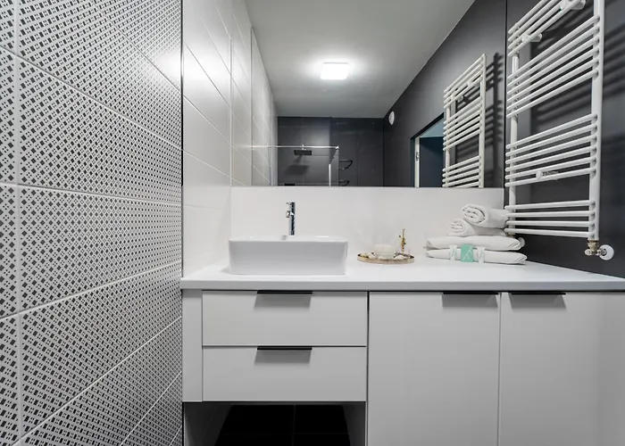 Appartamento Pure Inzynierska - Parking Free Breslavia