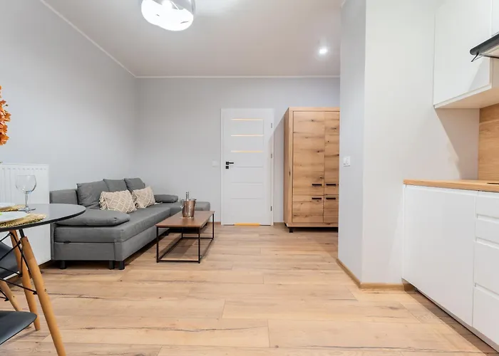 Pure Inzynierska - Parking Free Breslavia