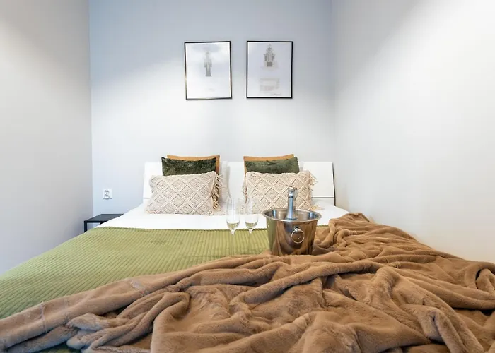 Pure Inzynierska - Parking Free * 弗罗茨瓦夫