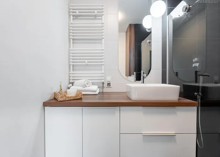 Appartamento Pure Inzynierska - Parking Free Breslavia