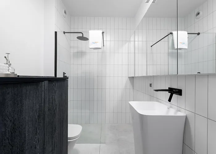 Pure Inzynierska - Parking Free Breslavia